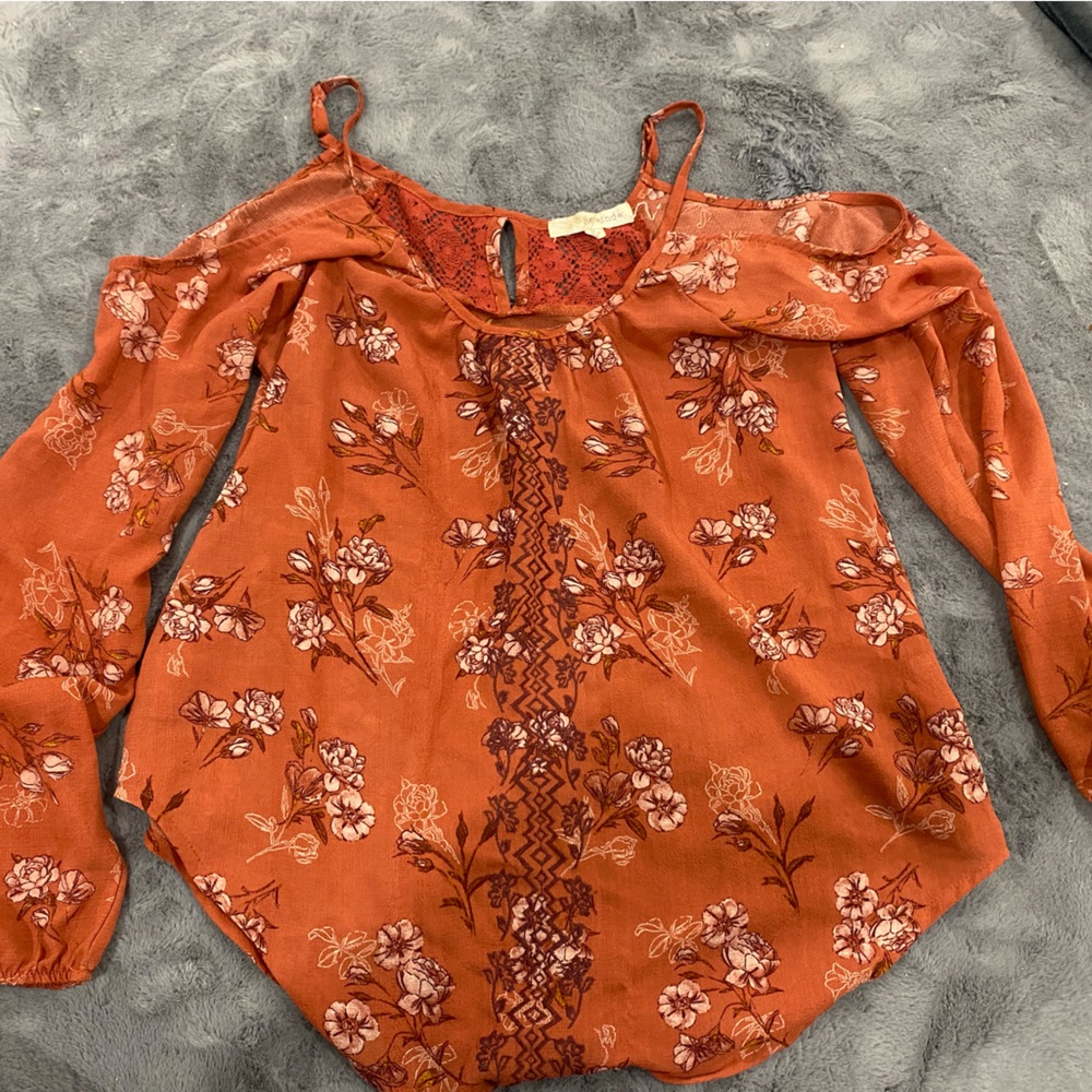 Blouse size small